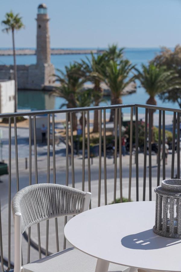 V77 Seafront Suites ريثيمنو المظهر الخارجي الصورة