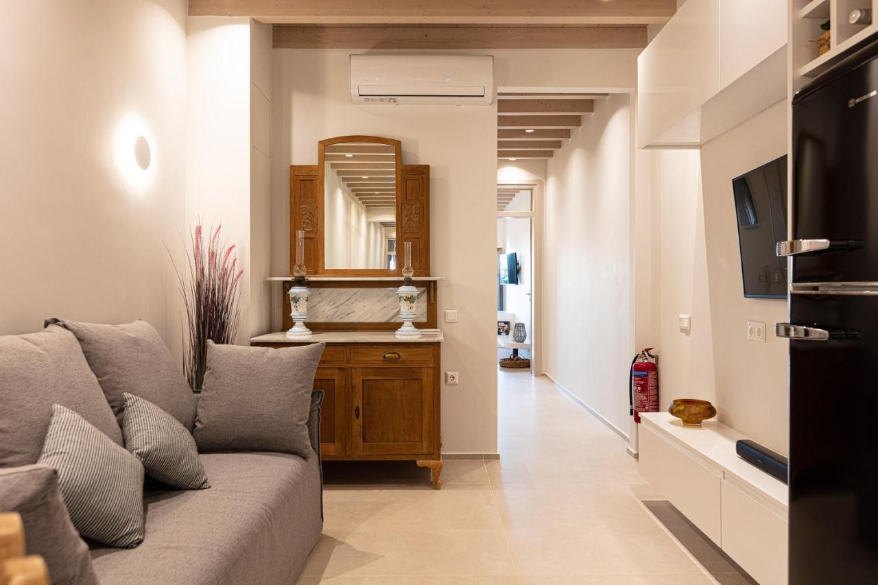 V77 Seafront Suites ريثيمنو المظهر الخارجي الصورة